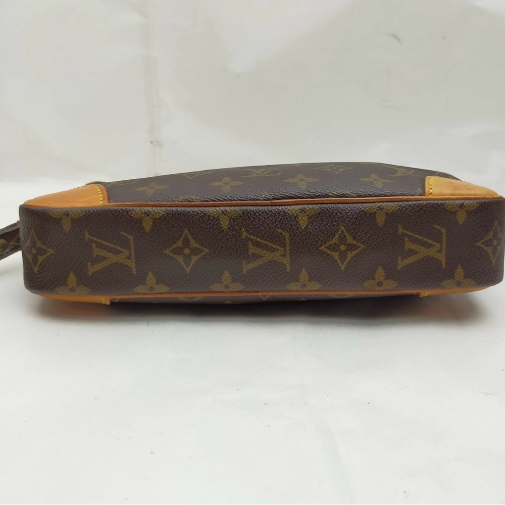 Louis Vuitton Marly Dragonne Clutch - Picture 4 of 5